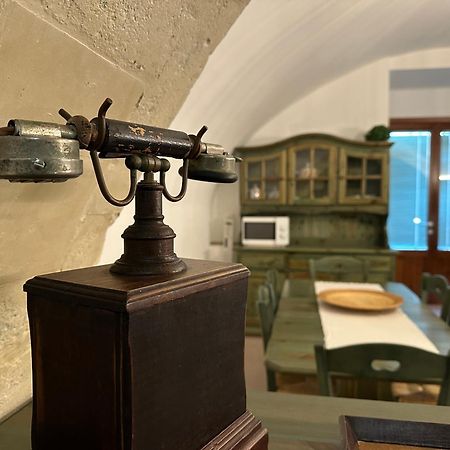 Historic B&B Apartments Home К'ярамонте-Гульфі Екстер'єр фото